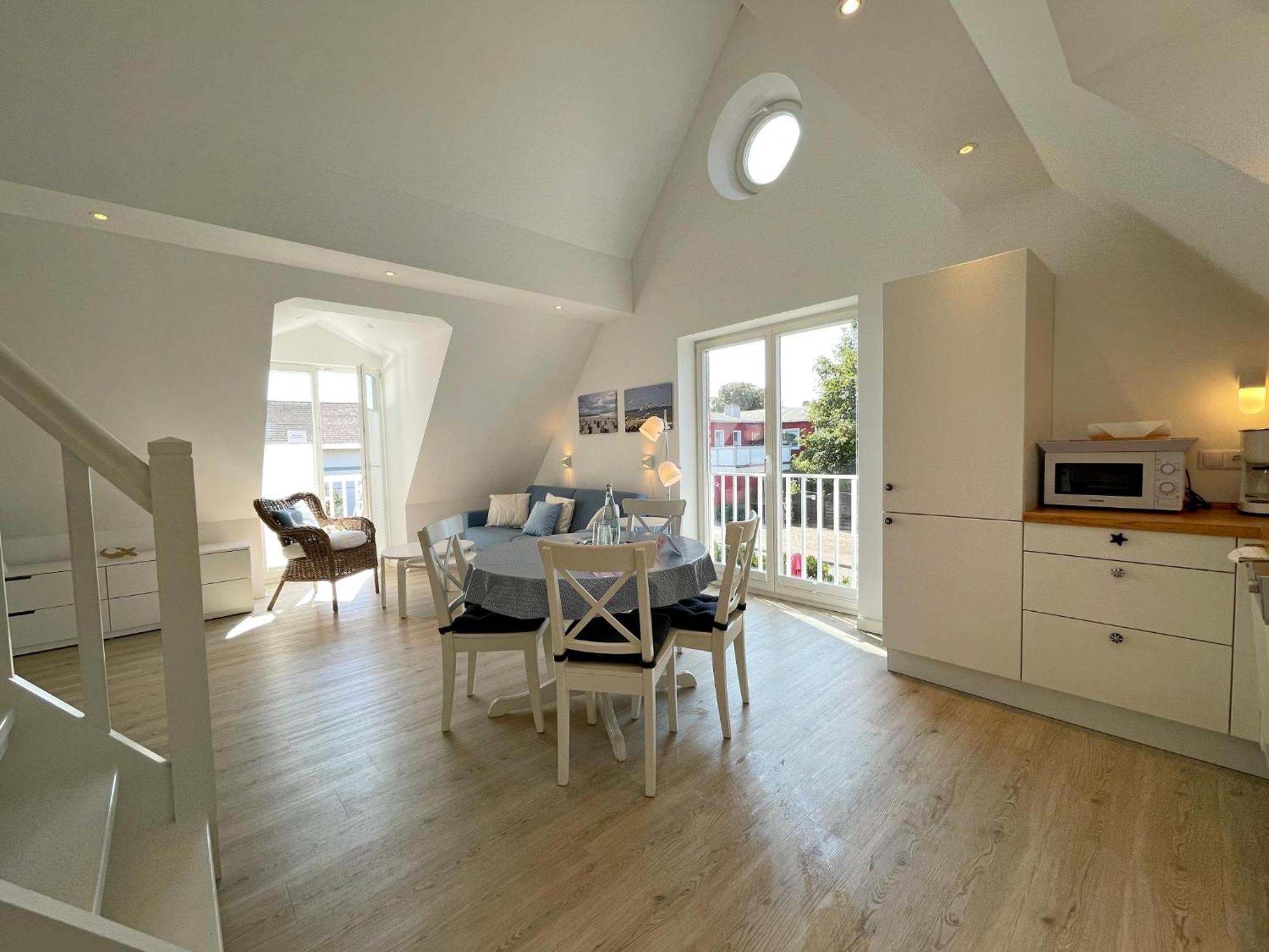 Ferienwohnung Haus Duenenrose Whg 3 Mit Balkon Westerland Esterno foto